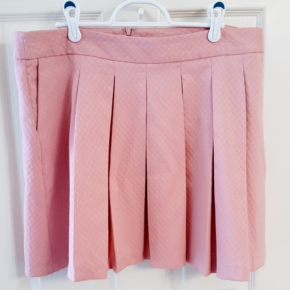 Girls SKIRT ELLE Sz 18 Pink Back Zip Pleats Excellent Condition